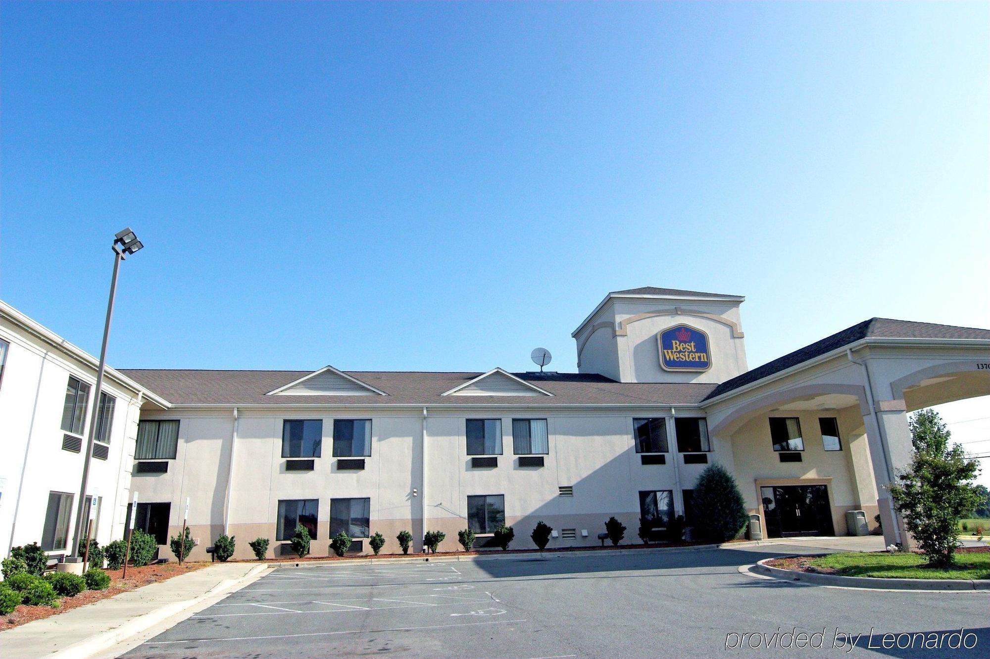 Days Inn By Wyndham Burlington East Haw River Exterior photo